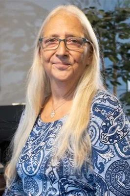 Christal Johnson, CISR, Insurance Broker